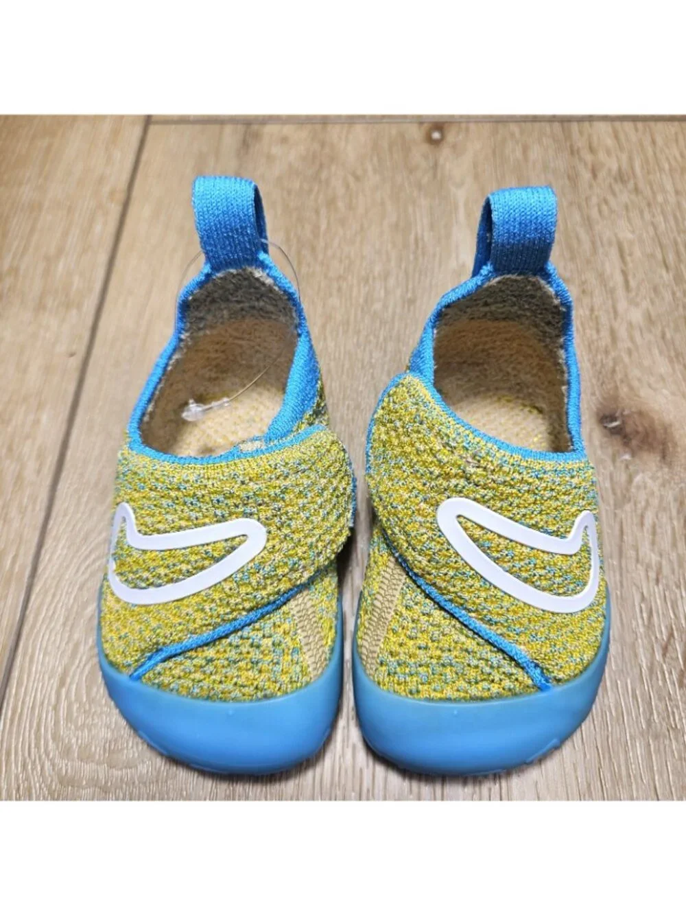 Nike Swoosh 1 TD Infant Flyknit Shoes Team Gold Sail Blue Sz 4C FB3244-700 NWOB